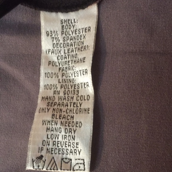 RUNWAY ALL STARS. Skirt Suit Set. - Picture 5 of 5